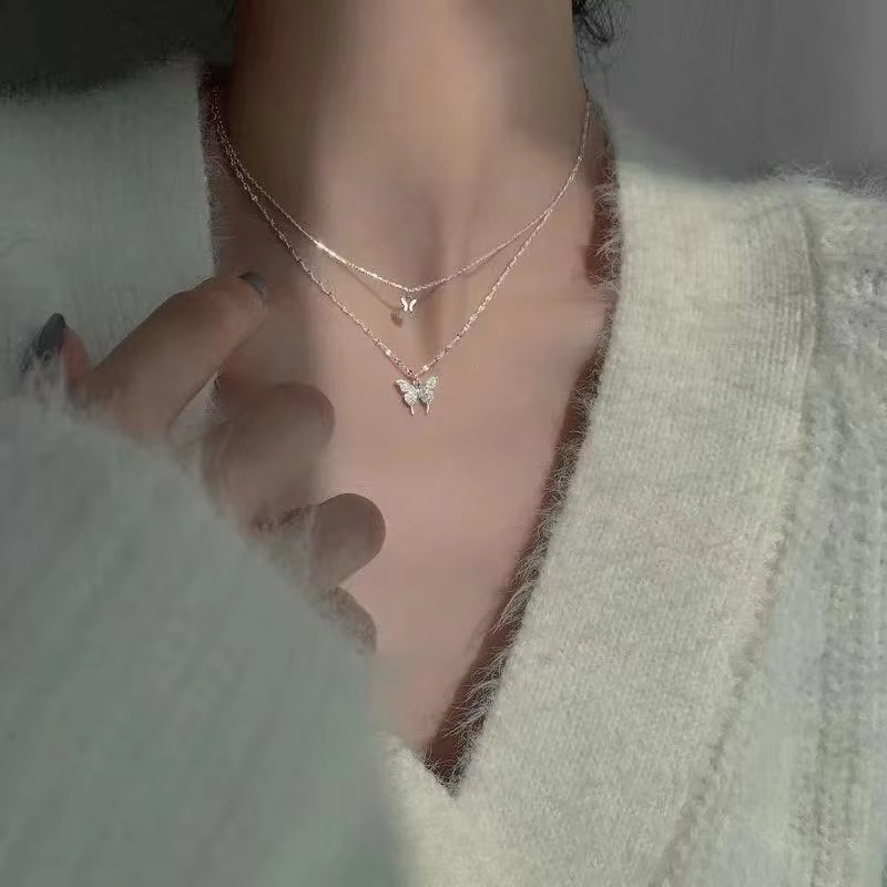 New Shiny Butterfly Necklace L - Butterfly Clasp Deployant recension och pris